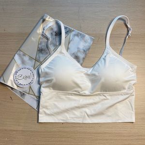 White Sports Bra ☆